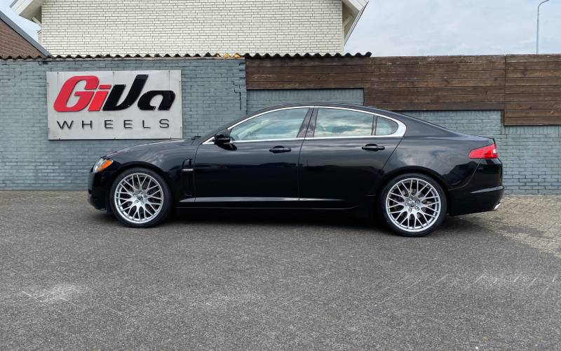 Jaguar XF met Diewe Impatto velgen