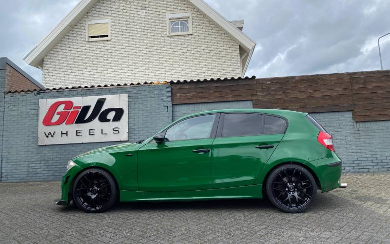 BMW 1-Serie met Romac Radium velgen