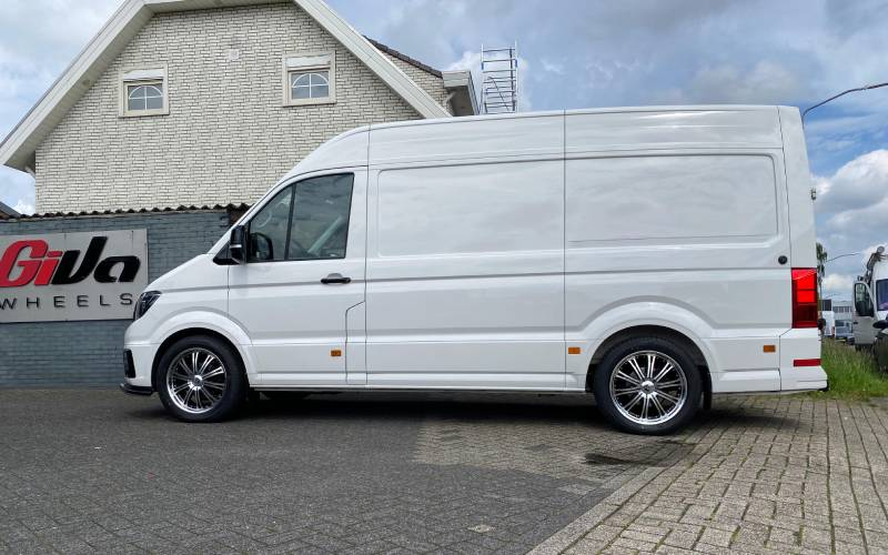 Volkswagen Crafter met Wolfrace Vermont velgen