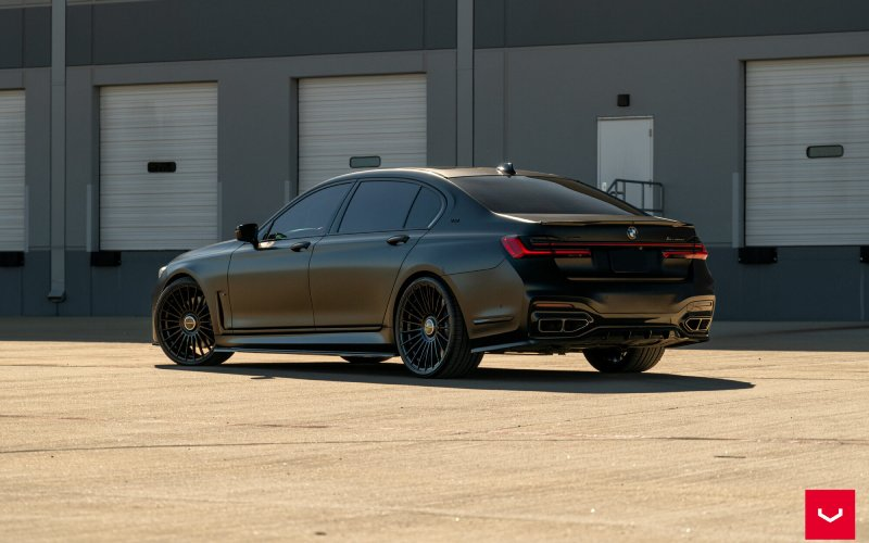 BMW 7-Serie met Vossen Wheels HF-8 velgen