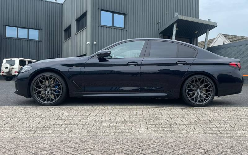 BMW 5-Serie met Vossen Wheels HF-2 velgen