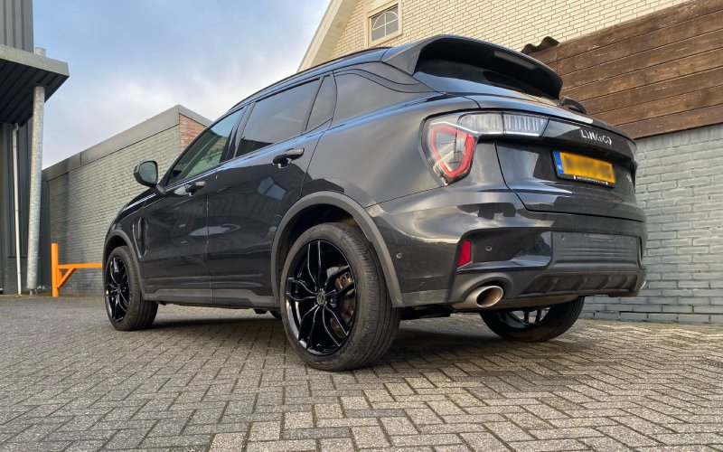 Lynk and Co 01 met ProLine Wheels ZX100 velgen