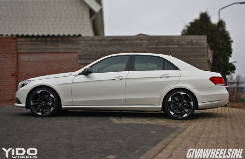 Mercedes-Benz met Yido Wheels velgen