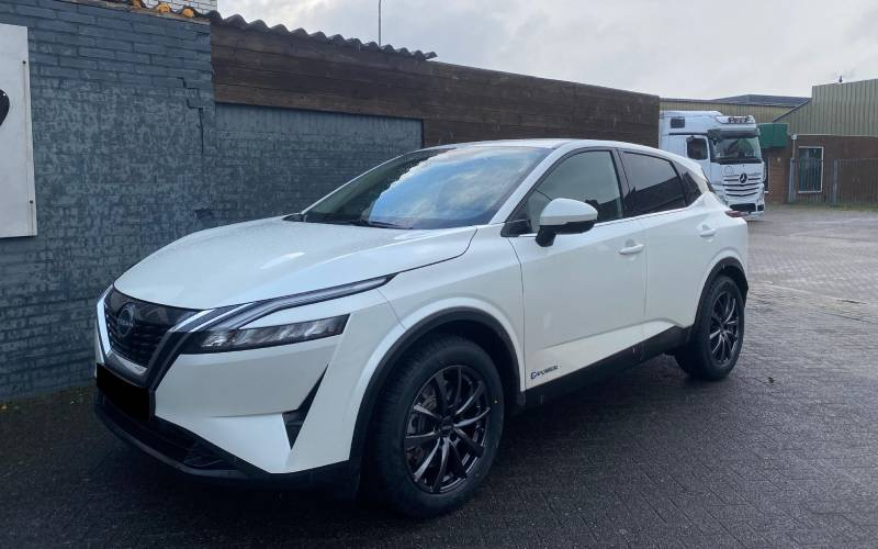 Nissan Qashqai met OXXO Vidorra velgen