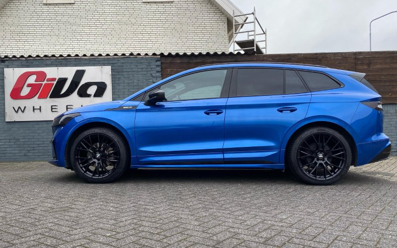 Skoda Enyaq met Arcasting Gladio velgen