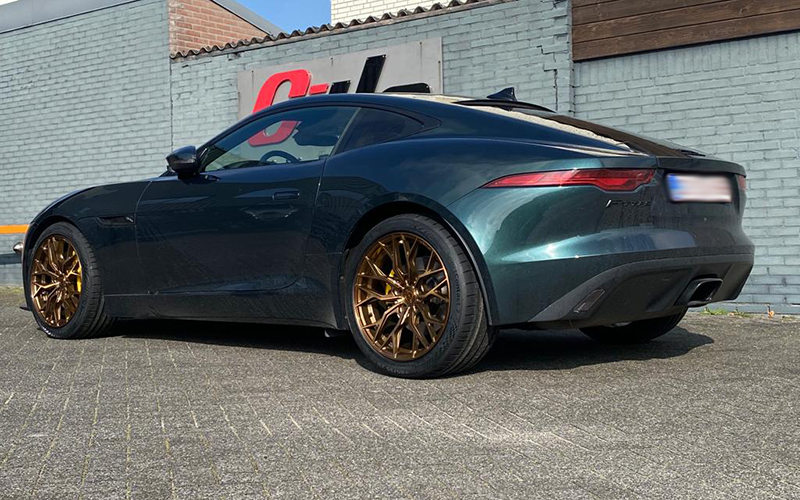 Jaguar F-Type met Concaver Wheels CVR1 velgen