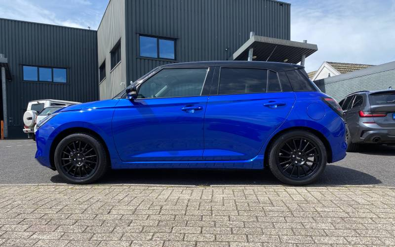 Suzuki Swift met ATS Streetrallye velgen