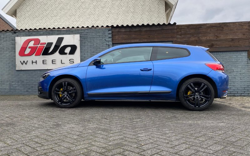 Volkswagen Scirocco met MAK Zenith velgen