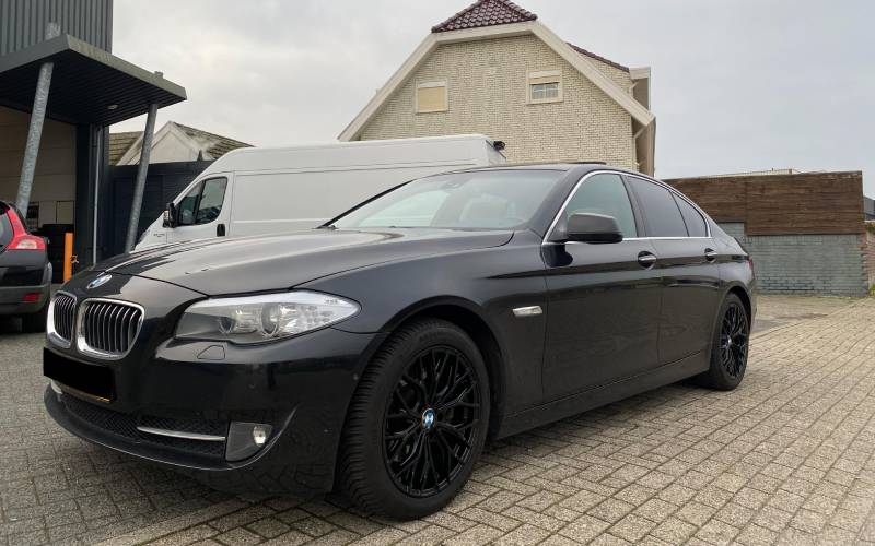 BMW 5-Serie met 2DRV by Wheelworld WH37 velgen