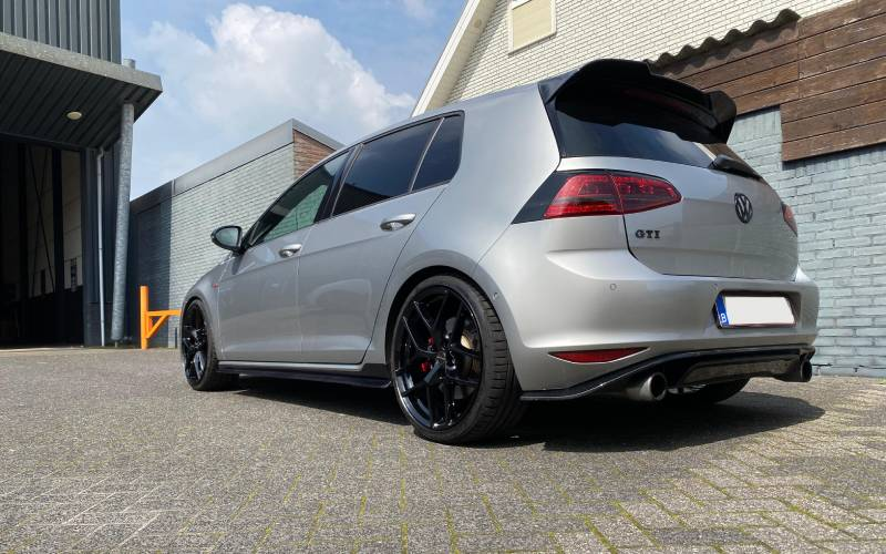 Volkswagen Golf met Borbet Y velgen