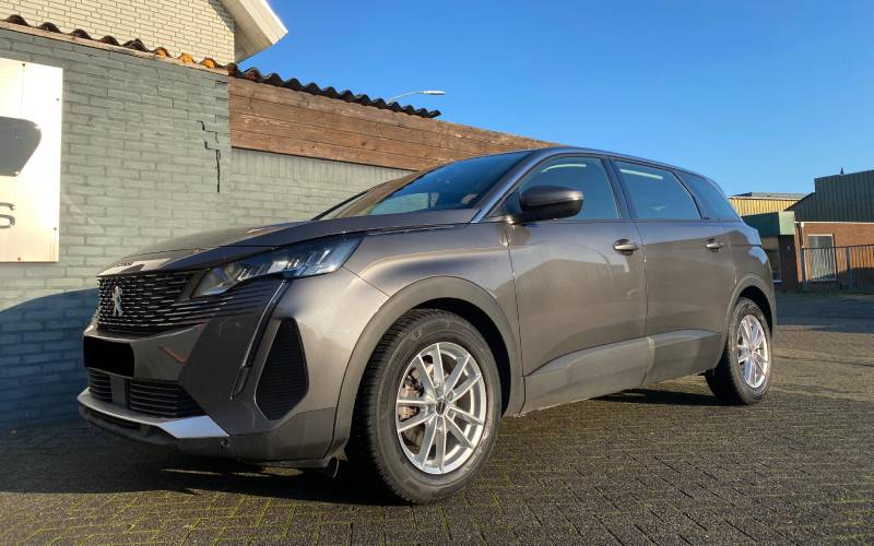 Peugeot 5008 met Borbet W velgen