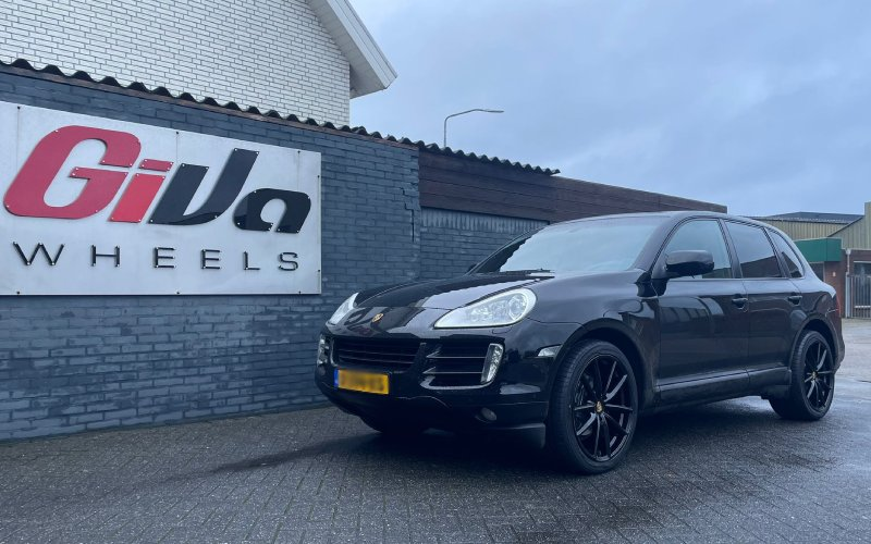 Porsche Cayenne met GMP Titan velgen