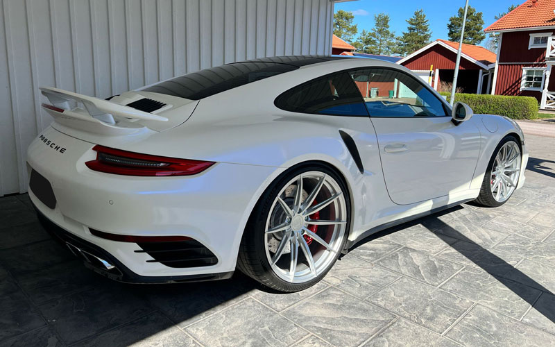 Porsche 911 met Korbach Forged PS10 Forged velgen