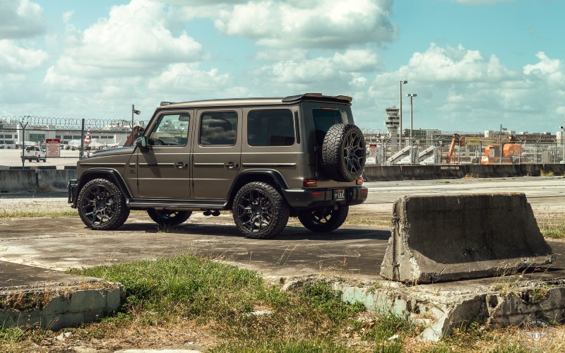 Mercedes-Benz G-Class AMG met Vossen Wheels UV-4 velgen