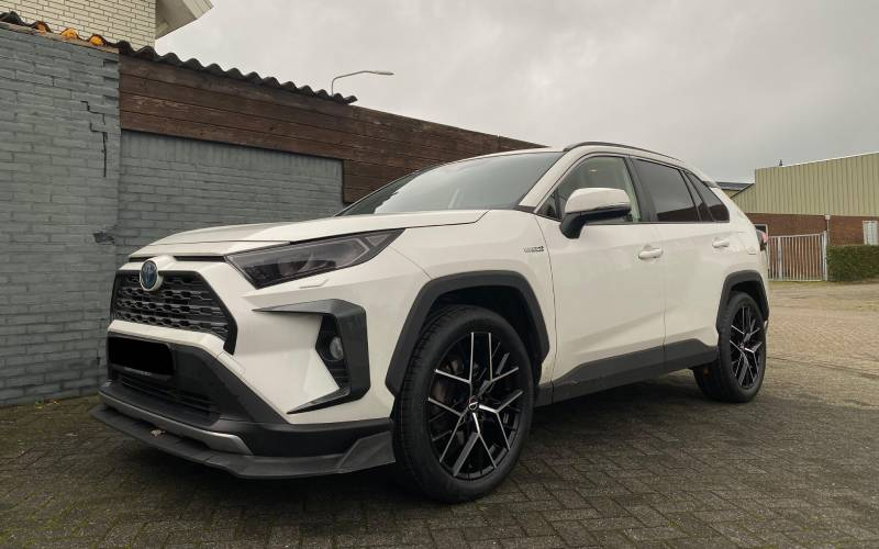 Toyota RAV 4 met Borbet BY velgen