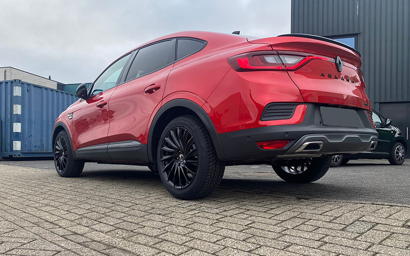 Renault Arkana met CVR Wheels CVR6 velgen