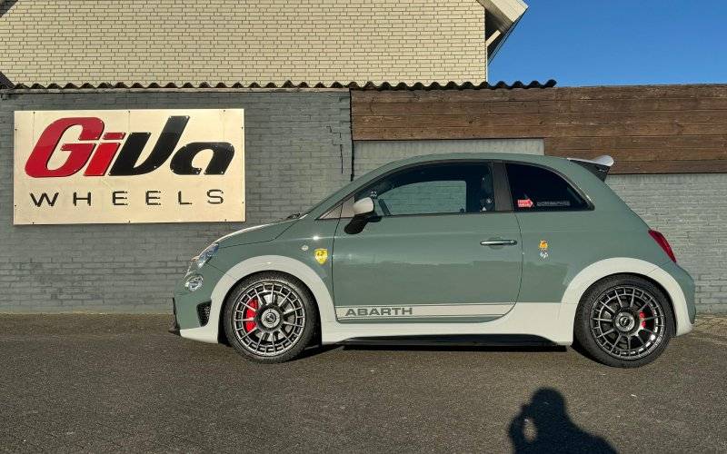 Abarth 500C met MAK NTT velgen