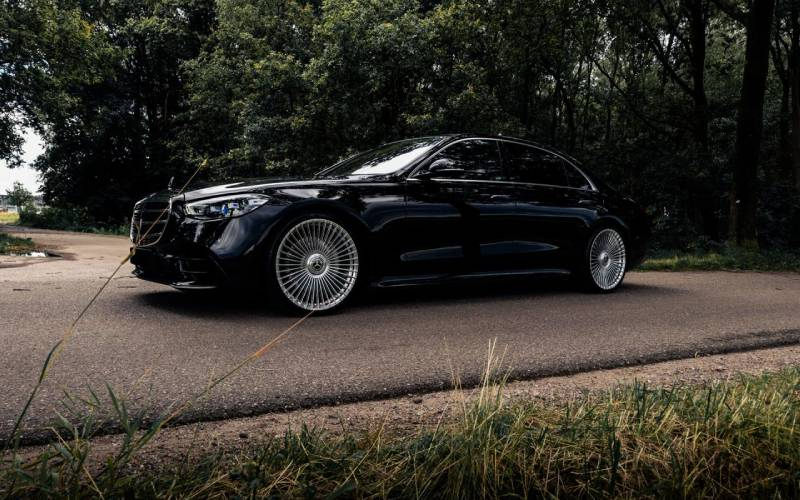 Mercedes-Benz S-Class met Korbach Forged LS840 velgen