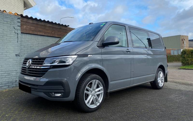 Volkswagen Transporter met Rial X10 velgen