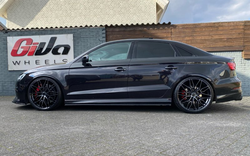 Audi RS3 met Concaver Wheels CVR6 (Flow Forged) velgen