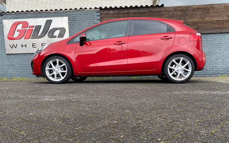 Kia Rio met Monaco CL2 4H velgen