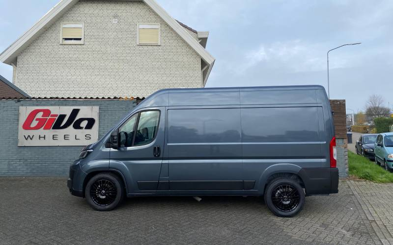 Fiat Ducato met Borbet CW3 C velgen