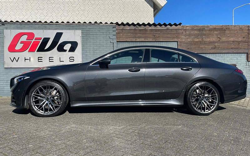 Mercedes-Benz CLS met Veemann VC520 velgen