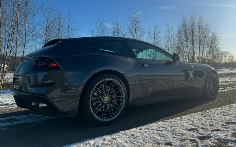 Ferrari GTC4 Lusso met Korbach Forged PS17 velgen