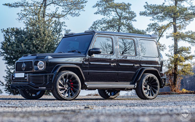 Mercedes-Benz G-Class met Vossen Wheels UV-3 velgen