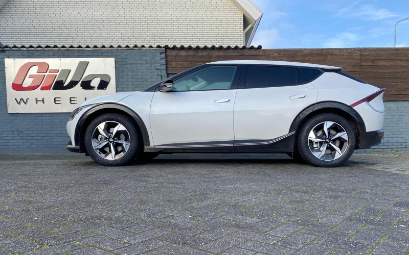 Kia EV6 met Dezent AO velgen