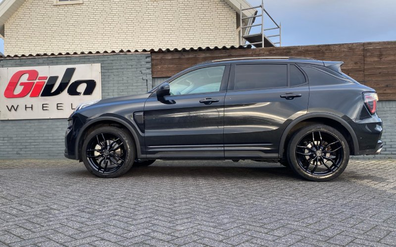 Lynk and Co 01 met ProLine Wheels ZX100 velgen