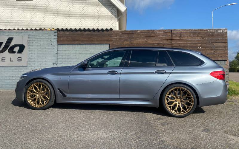 BMW 5-Serie met Yota Wheels YP1 (Flow Forged) velgen