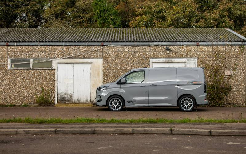 Ford Transit met Rotiform DTM velgen