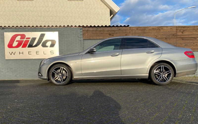 Mercedes-Benz E-Class met GMP Fasten velgen