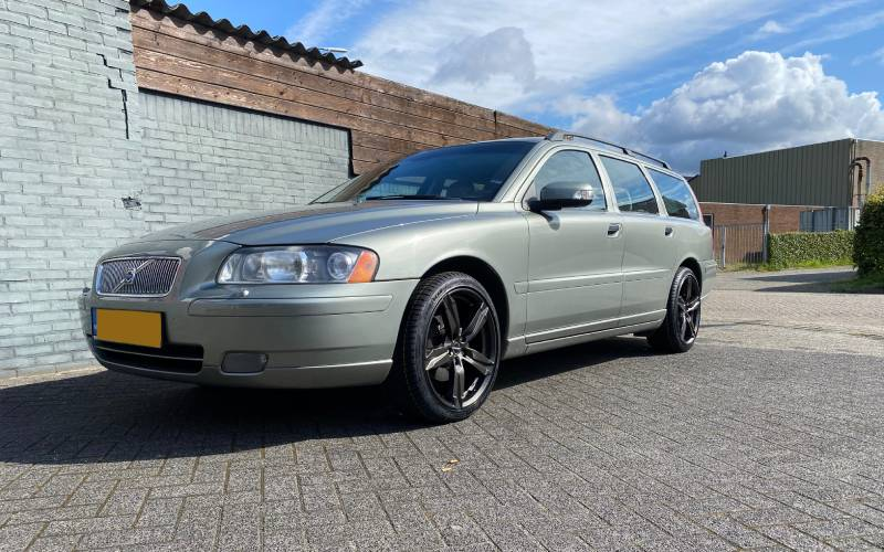 Volvo V70 met Borbet T10 velgen