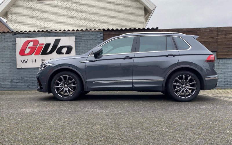 Volkswagen Tiguan met OXXO Liberty velgen