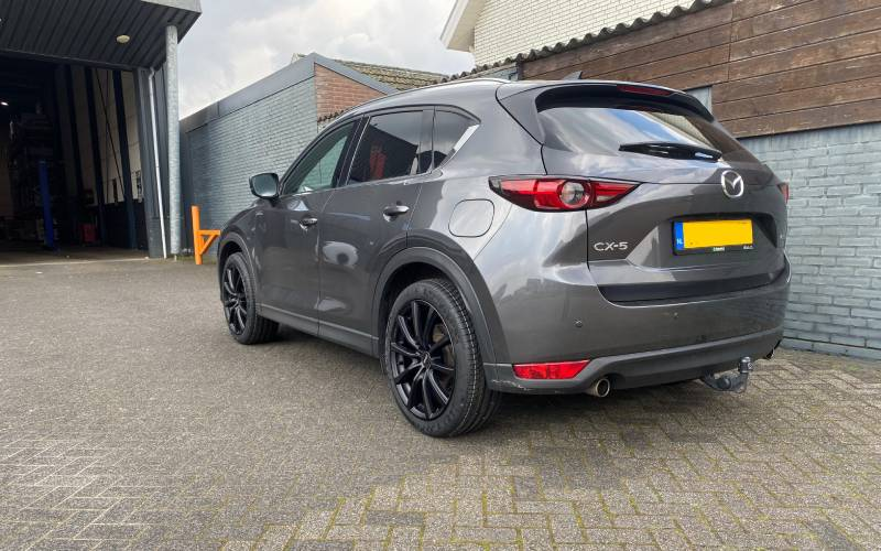 Mazda CX-5 met Brock B32 velgen