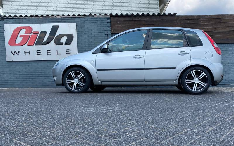 Ford Fiesta met MIM Milano Evo velgen