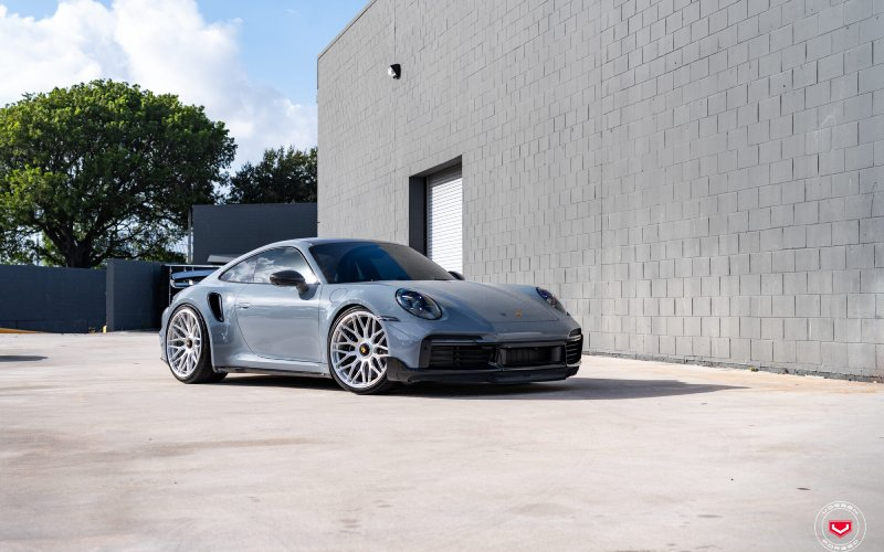 Porsche 911 met Vossen Wheels GEN-03 velgen