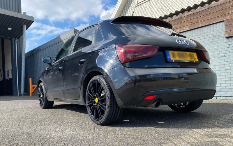 Audi A1 met MAM A4 velgen