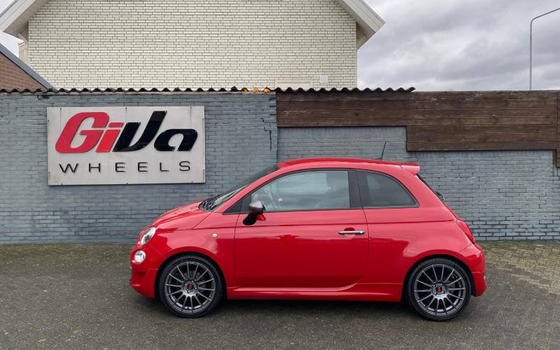 Fiat 500 met TEC Speedwheels AS2 velgen