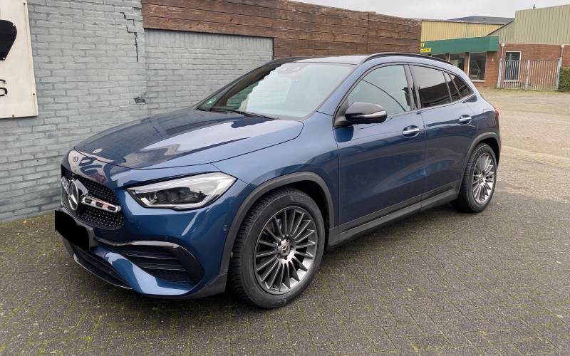 Mercedes-Benz GLA met Keskin KT15 Speed velgen