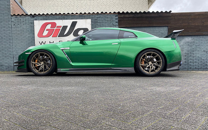 Nissan GT-R met Judd Model Two (Flow Forged) velgen