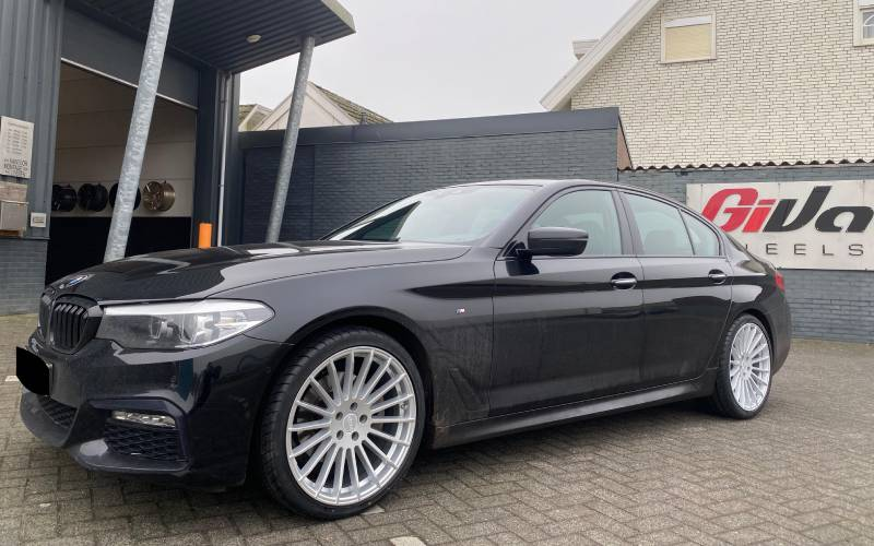 BMW 5-Serie met Haxer A1227 velgen