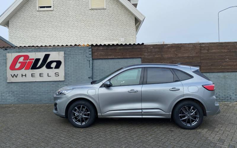 Ford Kuga met Monaco CL2 5H velgen