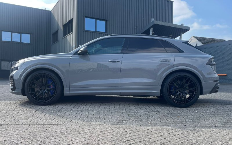 Audi RSQ8 met Concaver Wheels CVR1 (Flow Forged) velgen