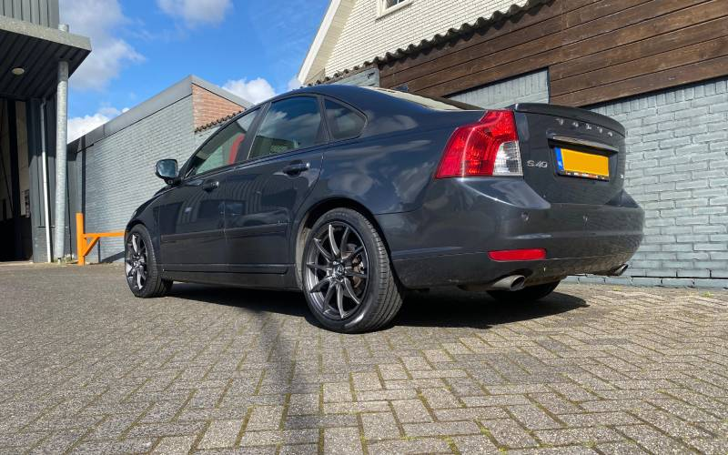 Volvo S40 met Tomason TN25 Super Light velgen