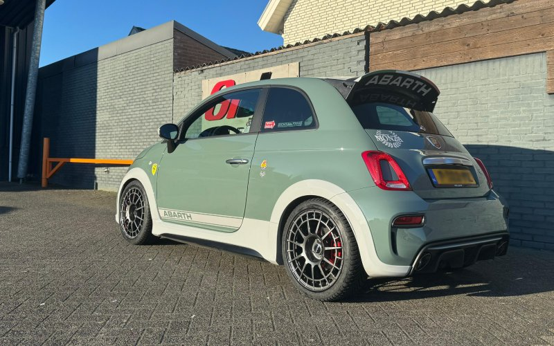 Abarth 500C met MAK NTT velgen