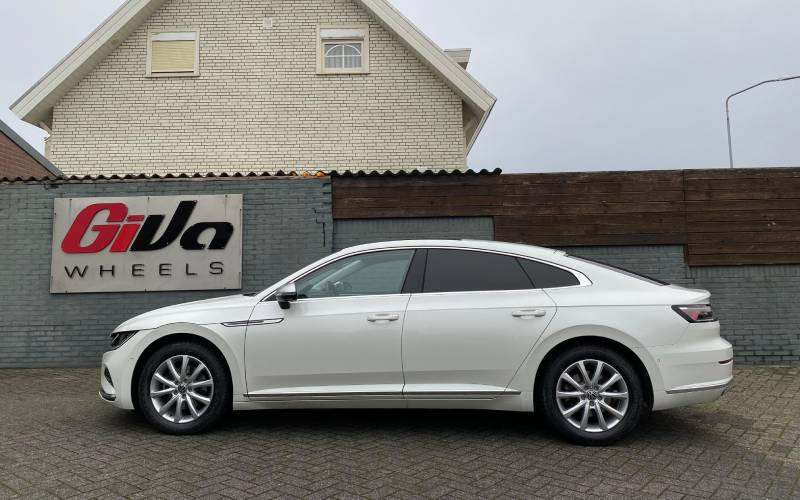 Volkswagen Arteon met OXXO Liberty velgen