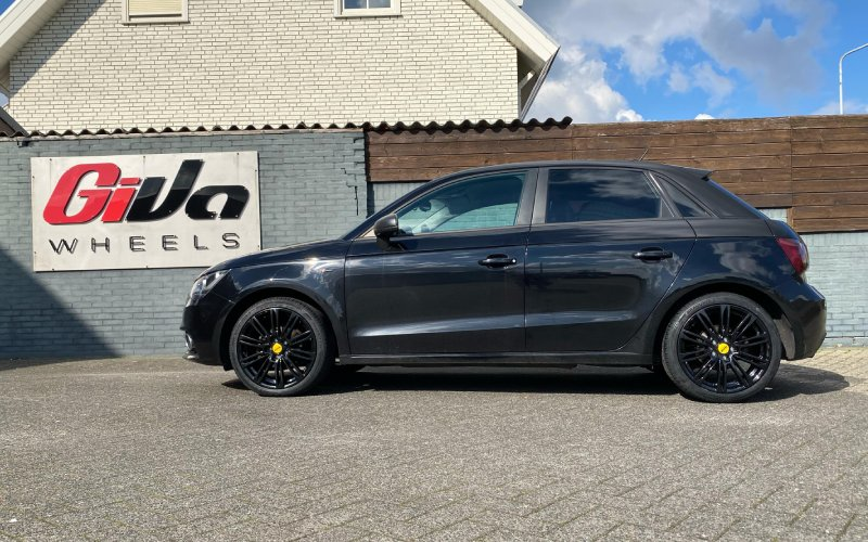 Audi A1 met MAM A4 velgen